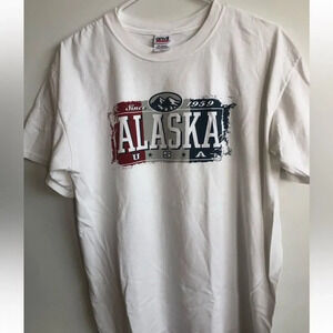 VTG Alaska Mountains Patriotic USA Graphic T-shirt Red White Blue Size L